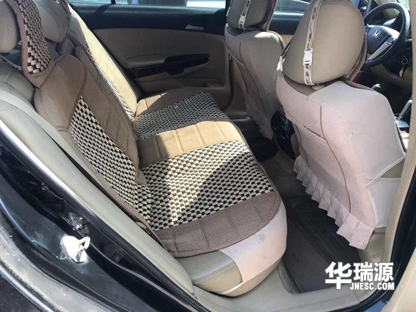 6万买B级车—本田雅阁，自动挡易操控，综合车子的状况好