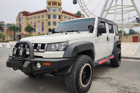 黄石二手北京BJ40 2016款 BJ40L 2.3T 手自一体 四驱 尊享版